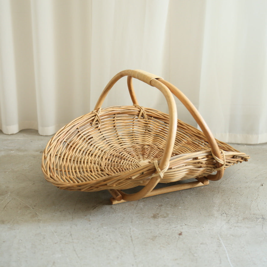 アンティークバスケット 202512255 – BROCANTE