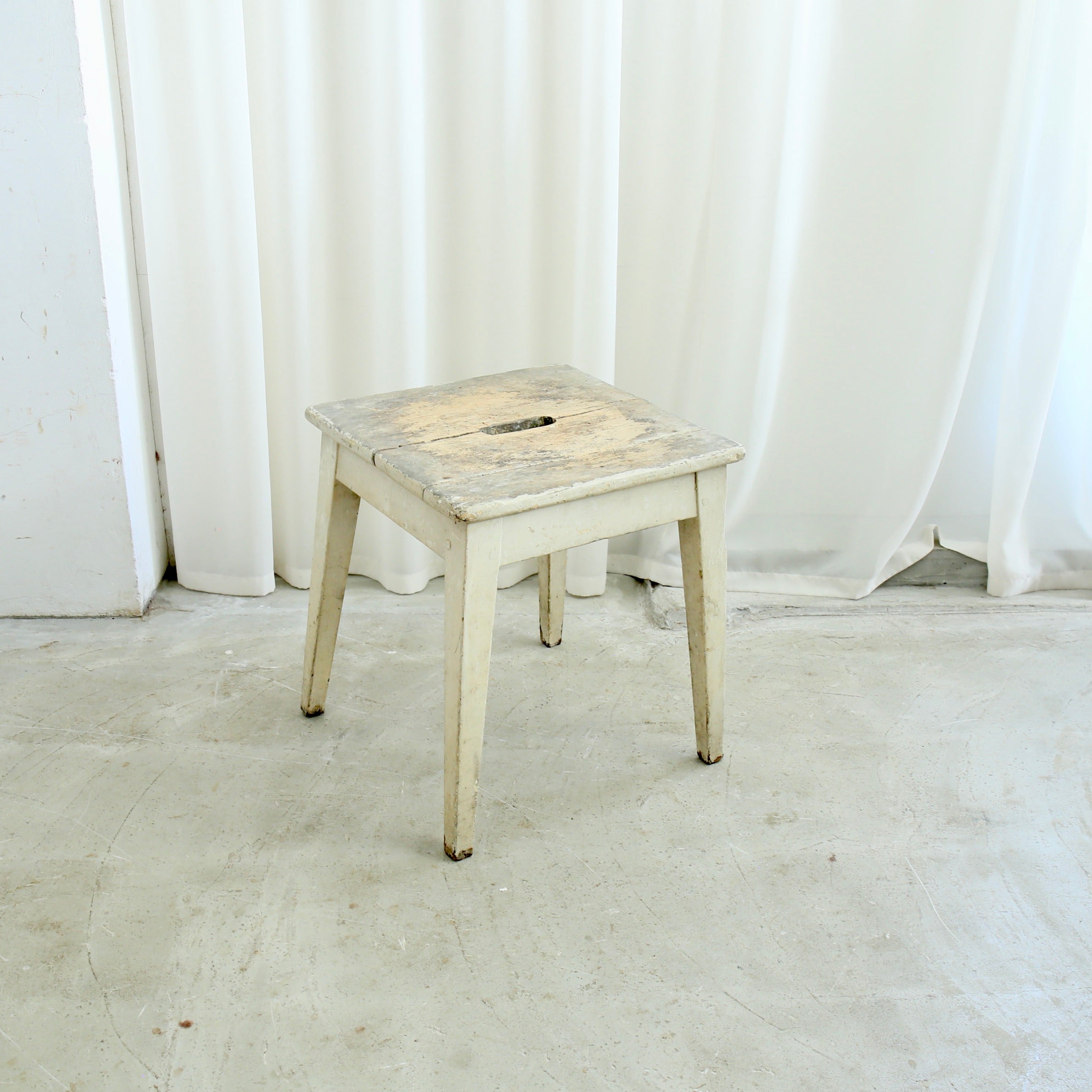 フランスアンティークスツール 202511179 – BROCANTE