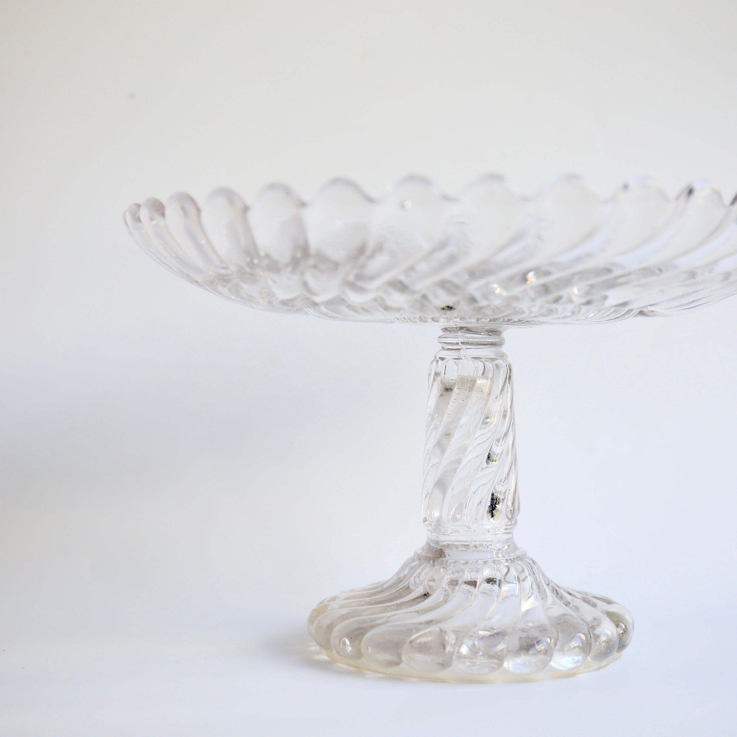 アンティークガラスコンポティエ – BROCANTE