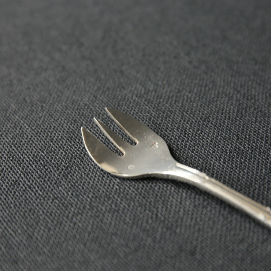 アンティークカトラリー オイスターフォーク クリストフル 202601313
