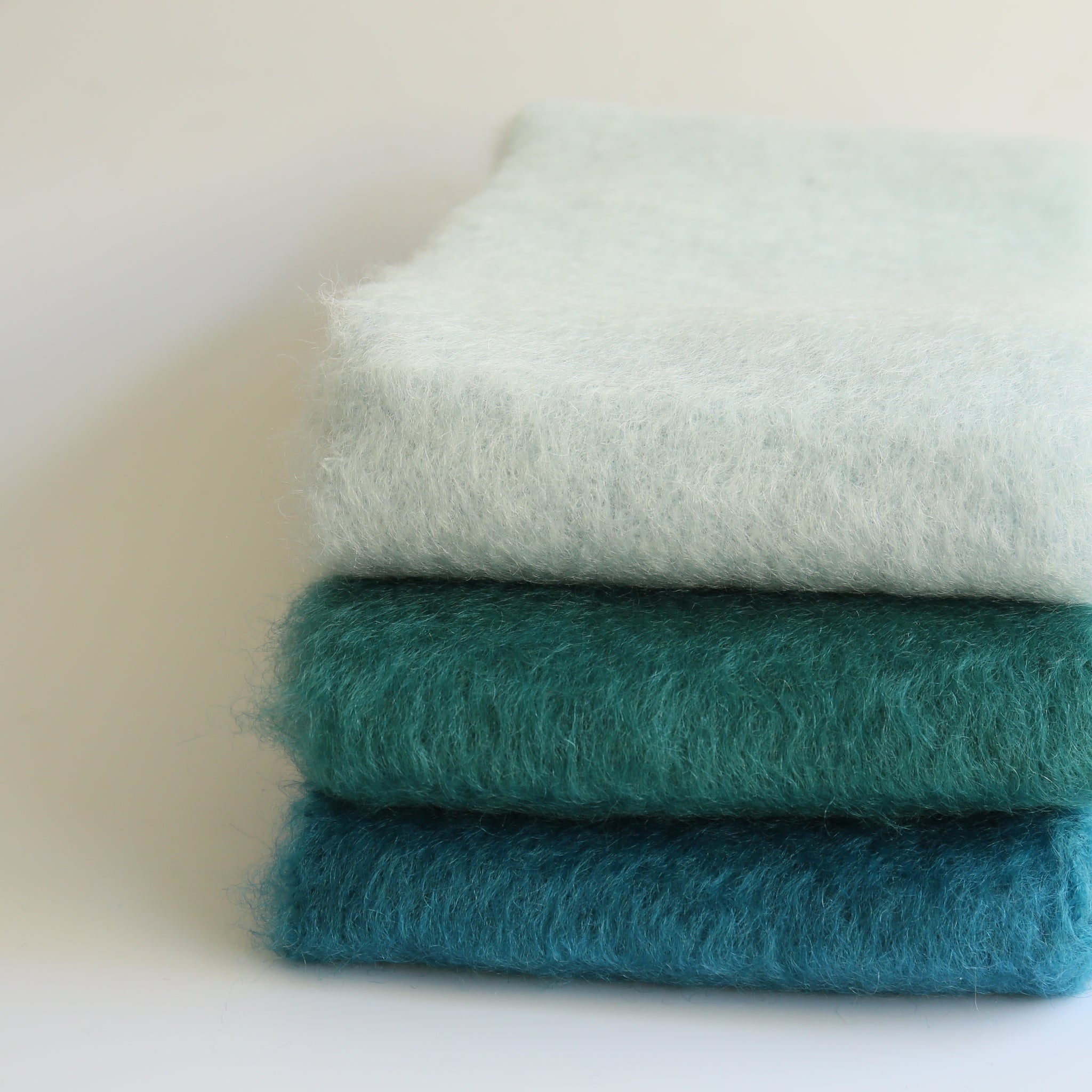 モヘアマフラー　202510181