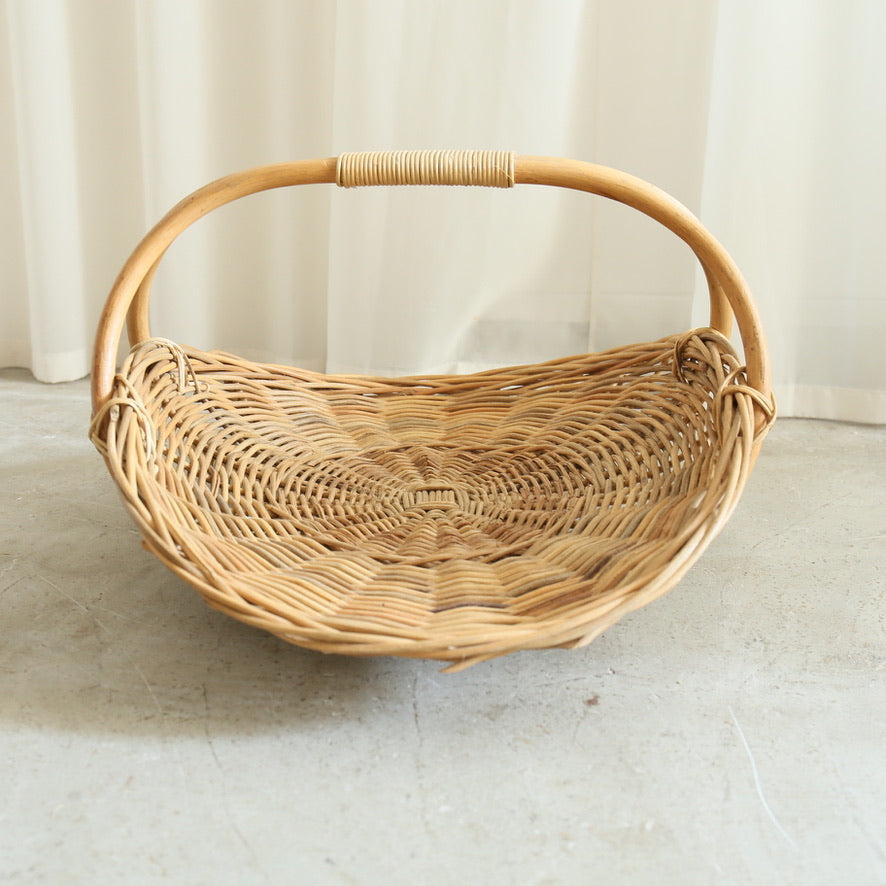 アンティークバスケット 202512255 – BROCANTE