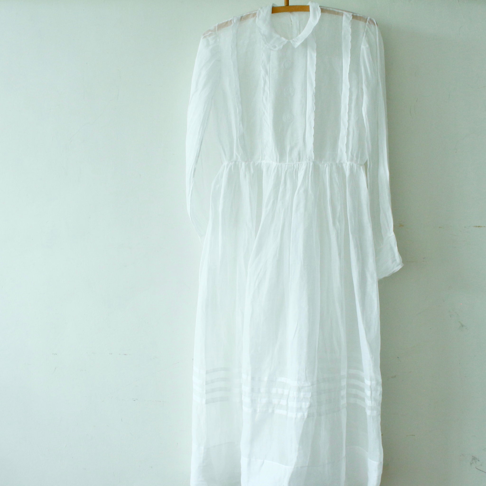 フランスアンティークローブ 20251024n4