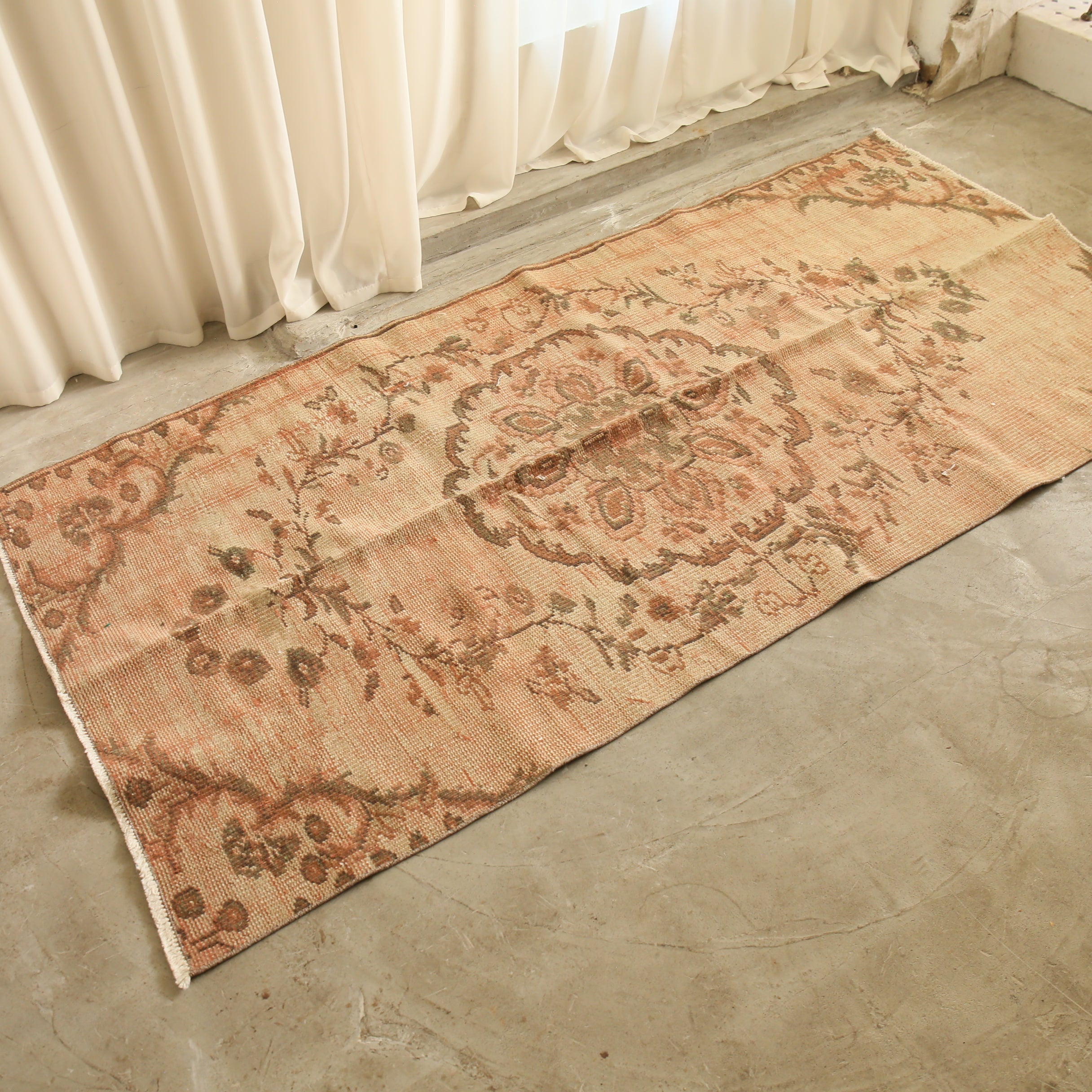 ラグ 絨毯 – BROCANTE