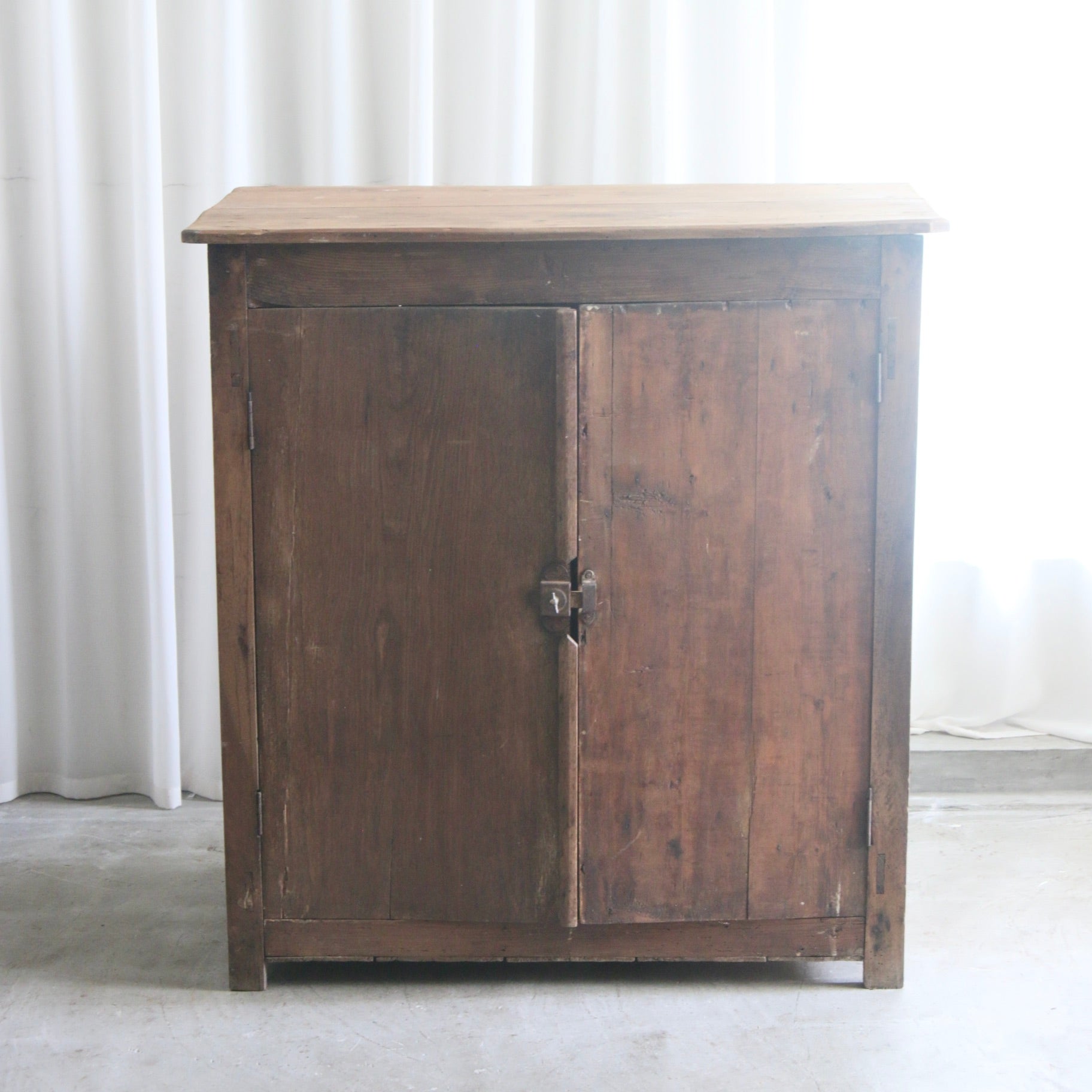 フランスアンティーク・ヴィンテージキャビネット – BROCANTE