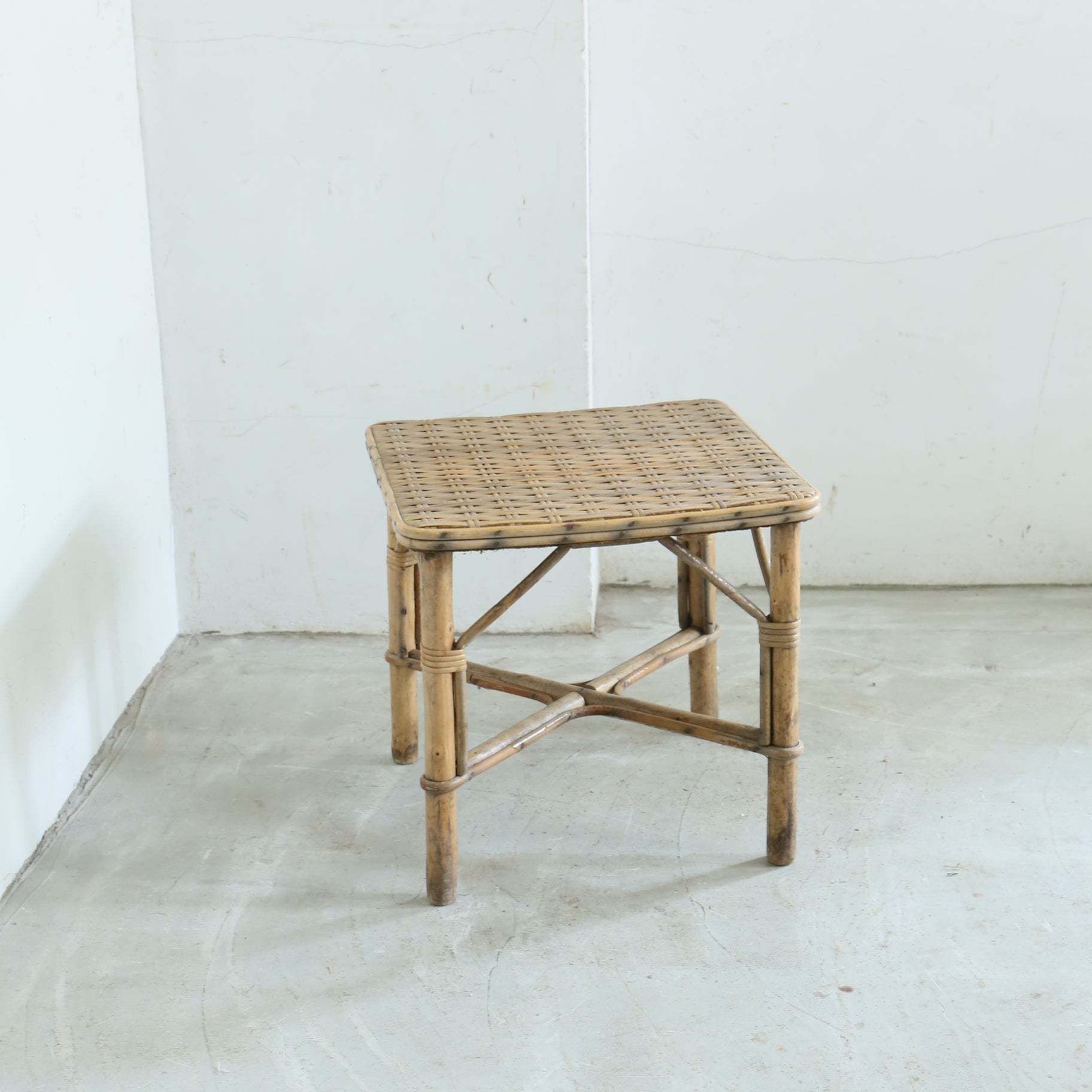 Vintage Rattan Stool 202501273