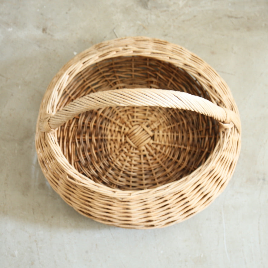 アンティークバスケット 202512256 – BROCANTE