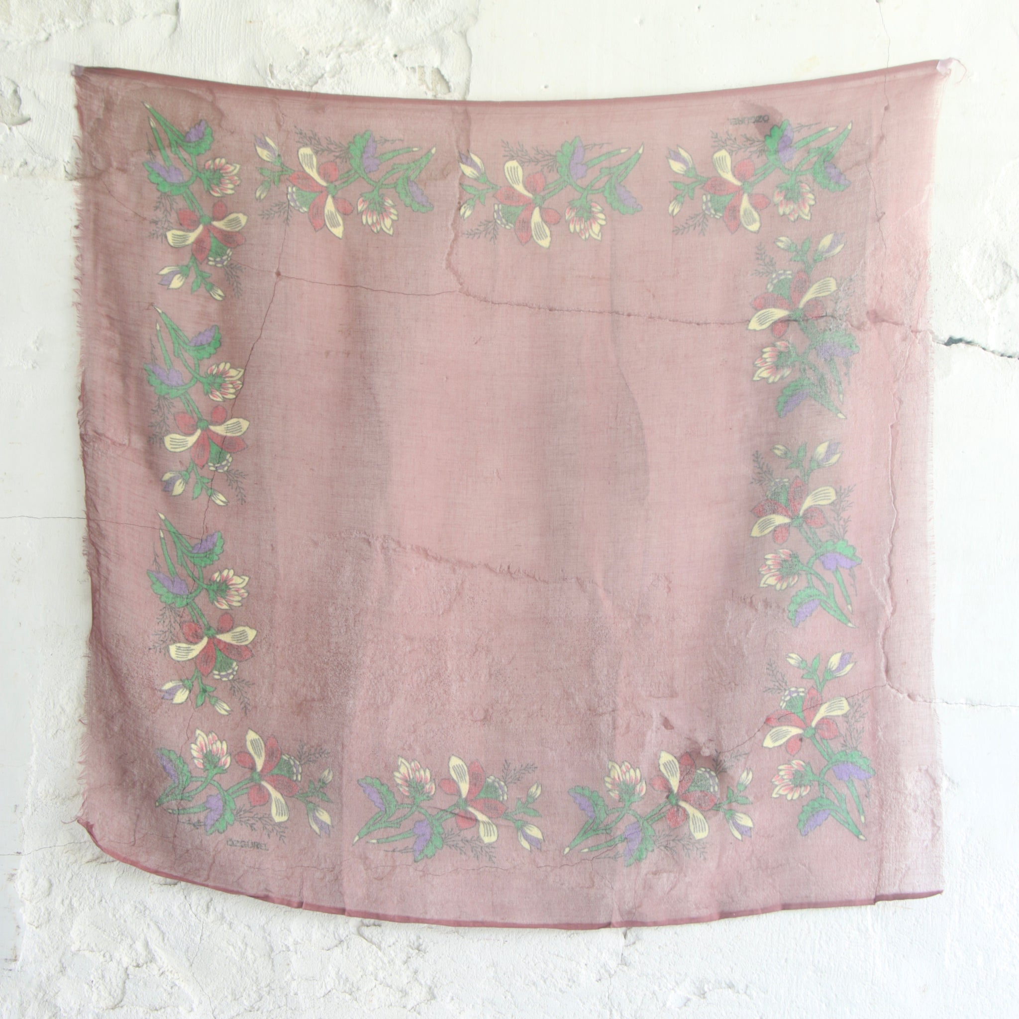 vintage scarves 202508094