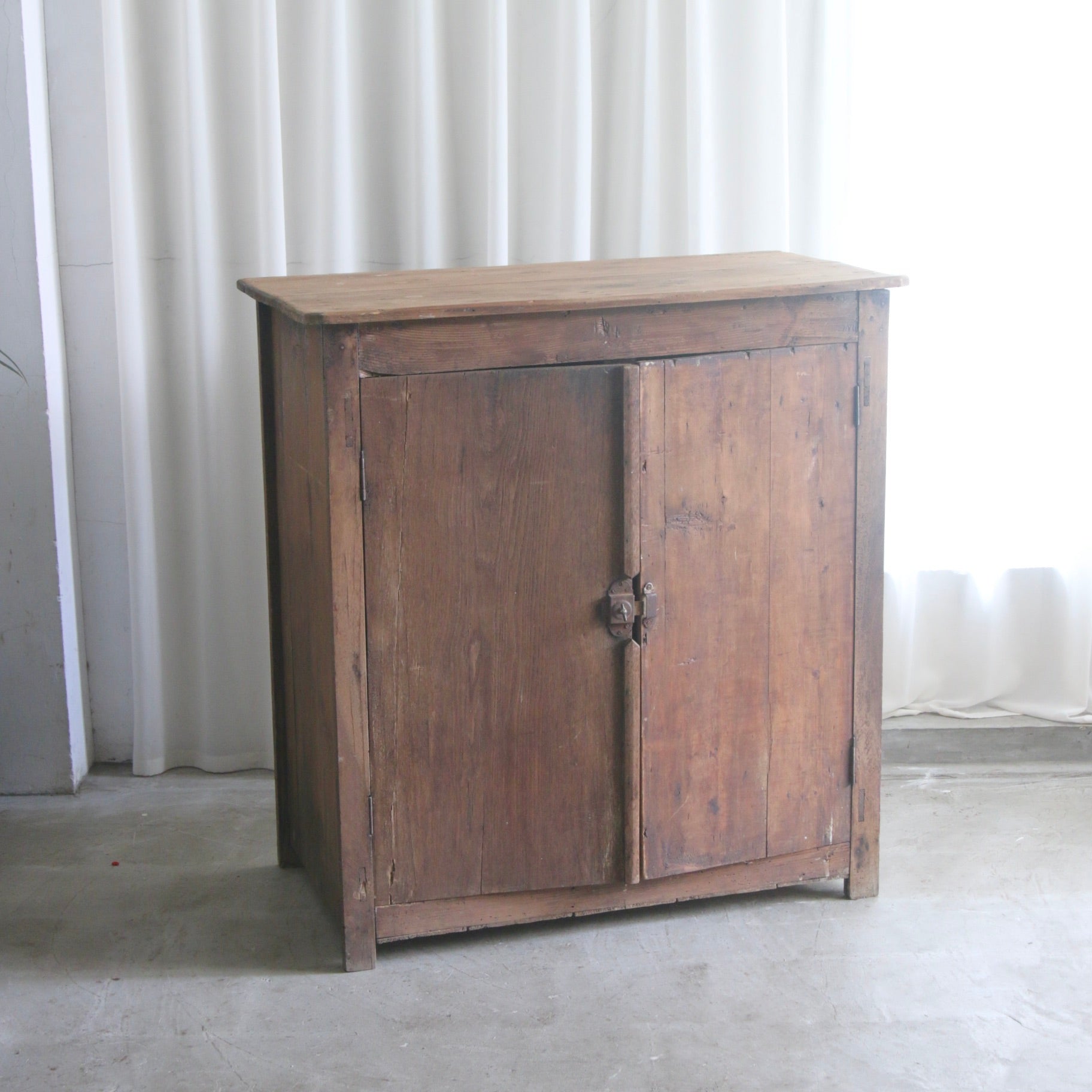 antique cabinet 202507111