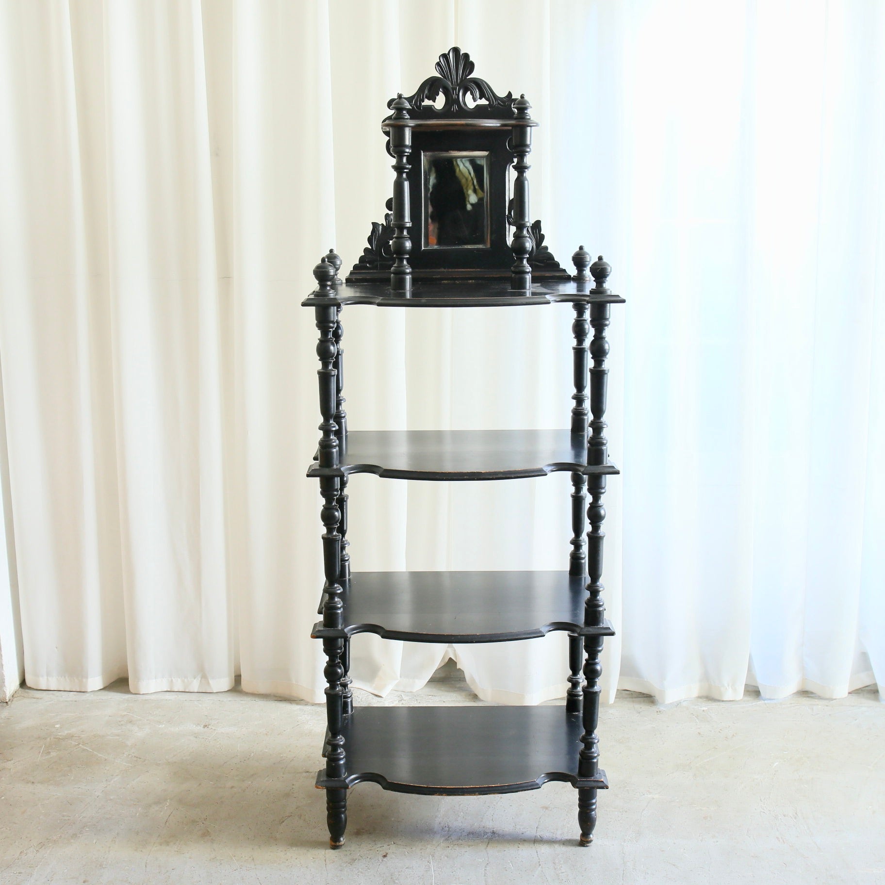 フランスアンティークシェルフ 202601236 – BROCANTE