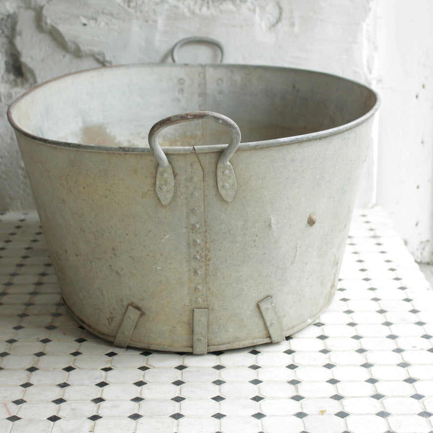 フランスアンティークブリキバケツ 202508113 – BROCANTE