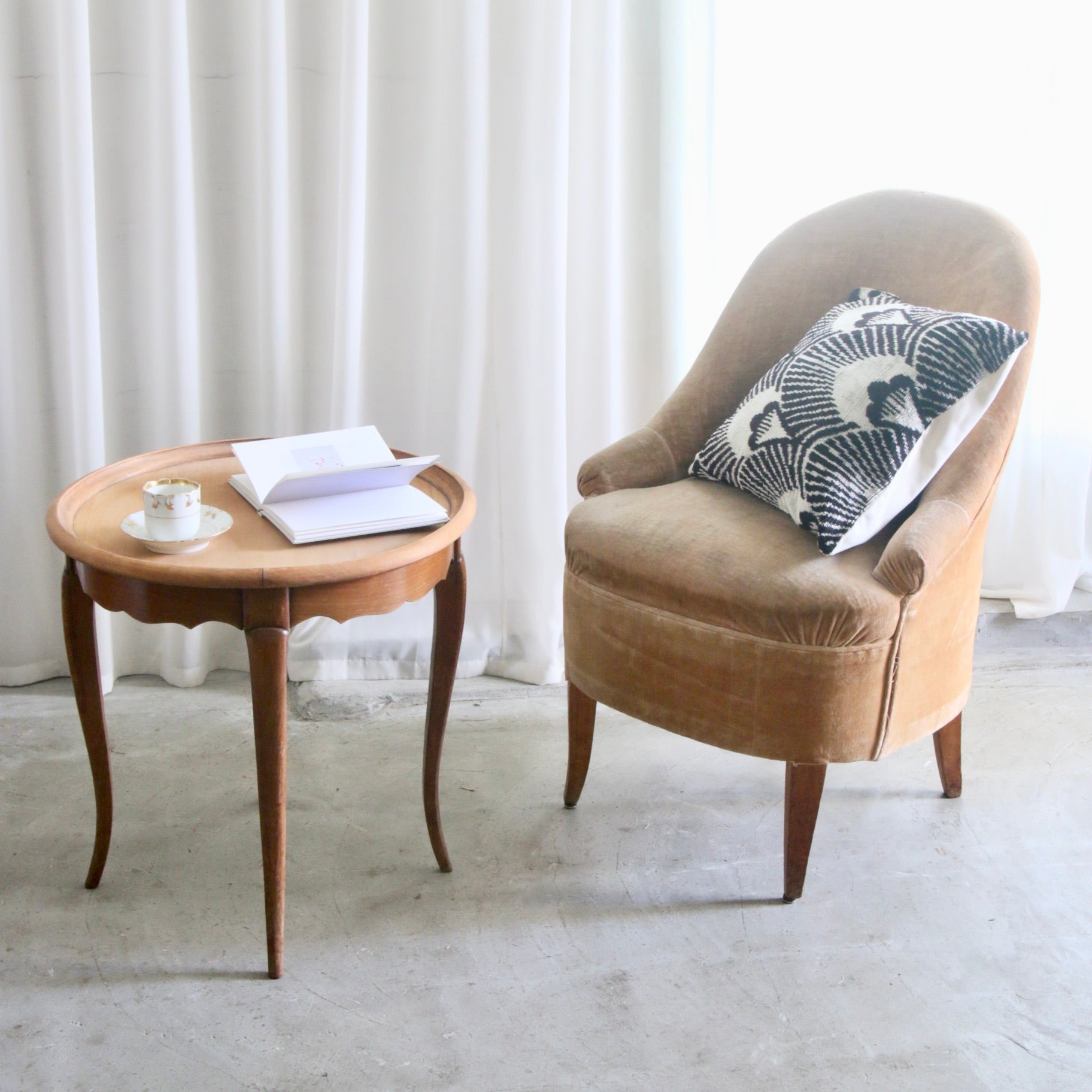 フランスアンティーク・ヴィンテージサイドテーブル – BROCANTE